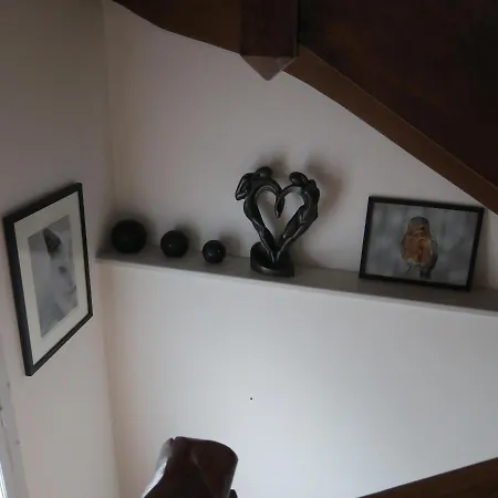 Couette-café L'ancien Poste 3*